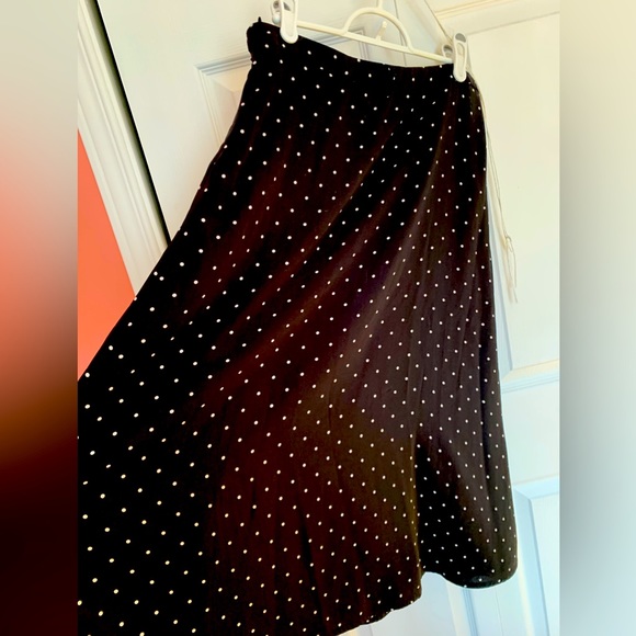 Jupe noire à pois blancs - Picture 3 of 5